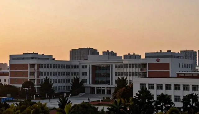行业精准检索如何应对信息不对称问题